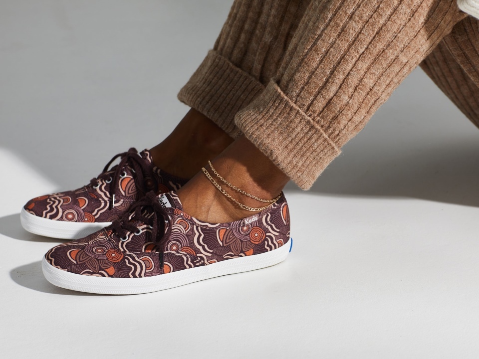 Keds Women\s Champion Algodão Orgânico Ondulado Floral Bordô