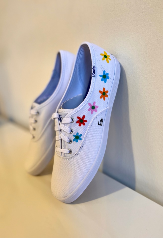 Keds Women\s Champion Canvas Original Branco Por Elizabeth Olwen White