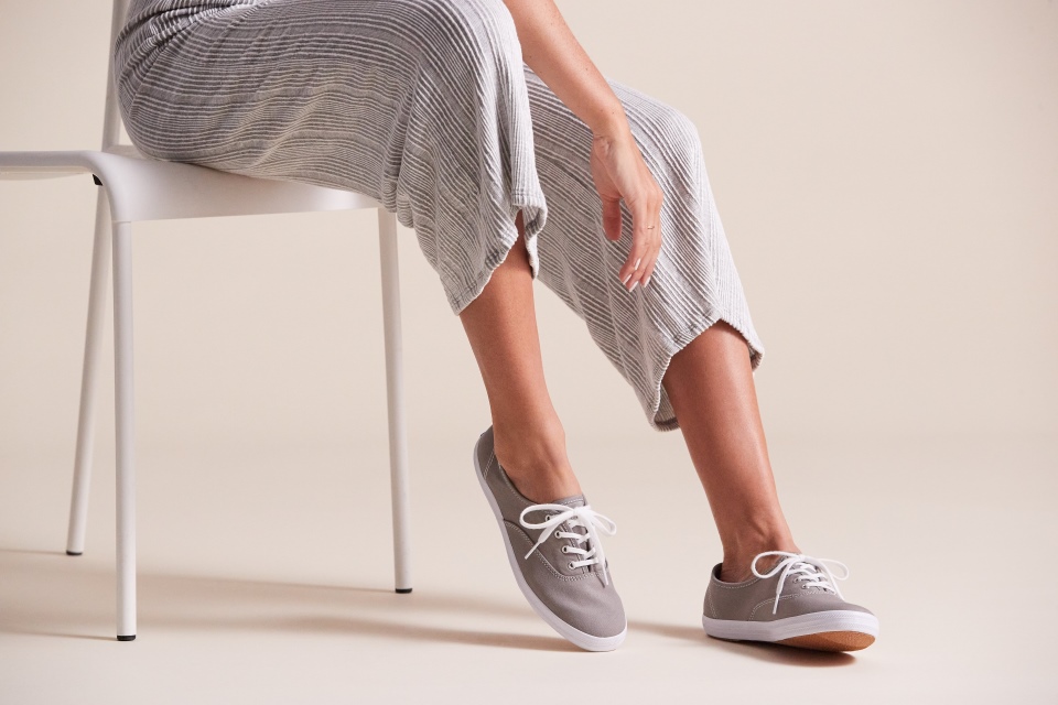 Keds Women\s Champion Lona De Algodão Orgânico Pomba Cinza