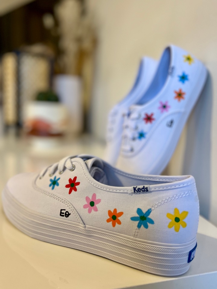 Lona Cvo Tripla Feminina Keds Por Elizabeth Olwen White